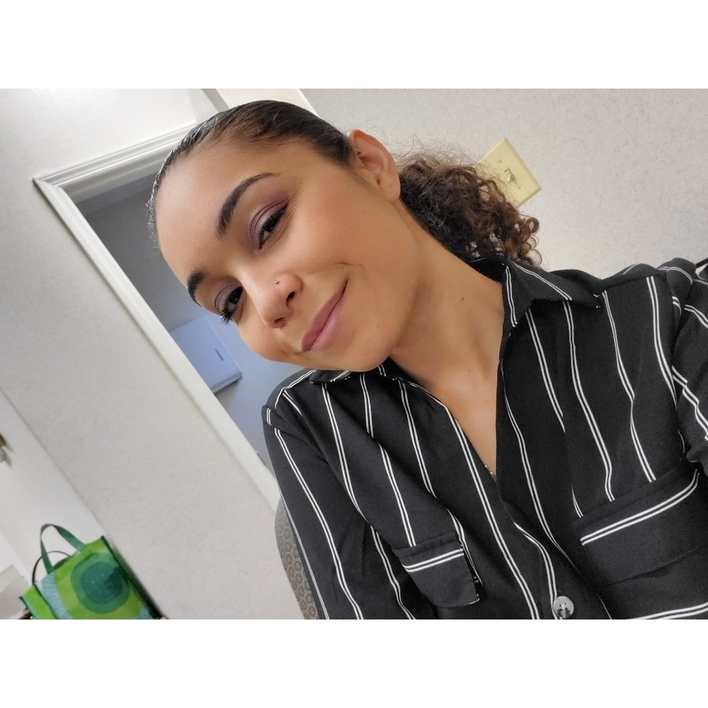 Meet your Posher, Rebecca